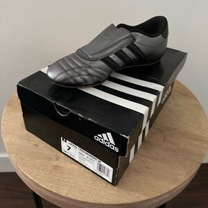 NWT Adidas Taekwondo women’s black and gray